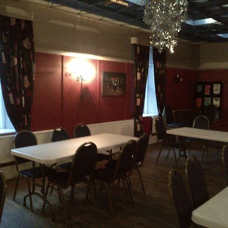 Crown Hotel Langholm Buitenkant foto