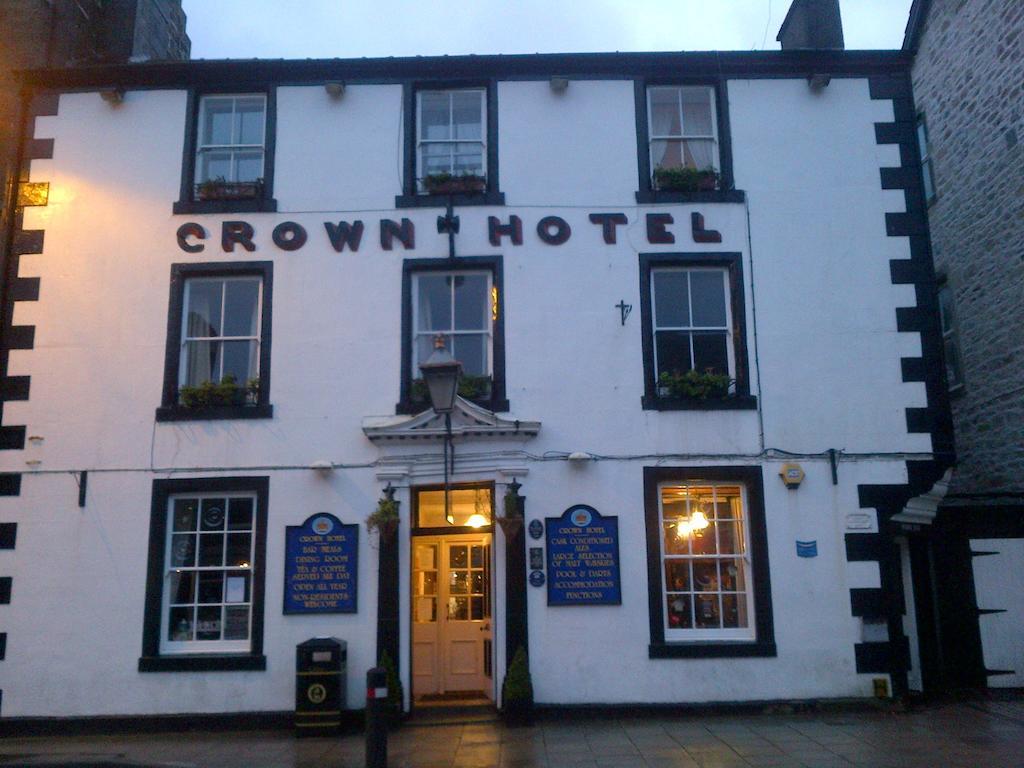 Crown Hotel Langholm Buitenkant foto