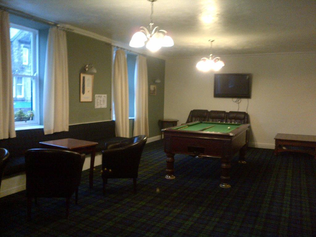 Crown Hotel Langholm Buitenkant foto